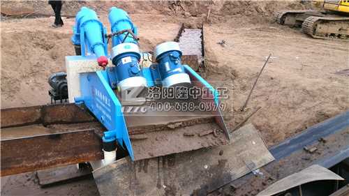 LZ550雙泵型細(xì)沙回收機(jī)試機(jī)效果圖1 LZ550雙泵型細(xì)沙回收機(jī)試機(jī)效果圖1.jpg