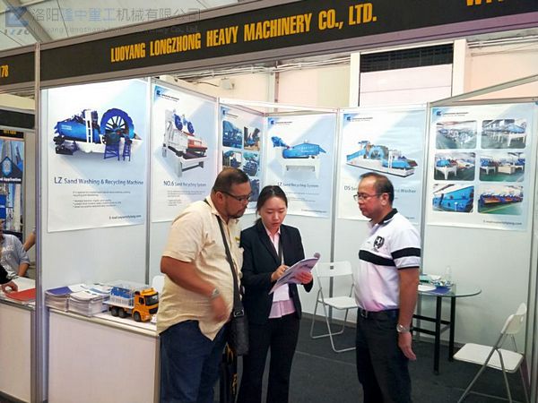 機(jī)械展會(huì)現(xiàn)場